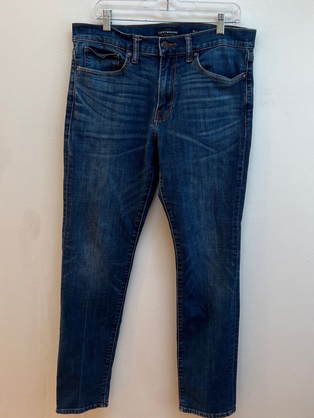 LUCKY BRAND Men’s Dark Wash 121 Slim Jeans Size 34x32